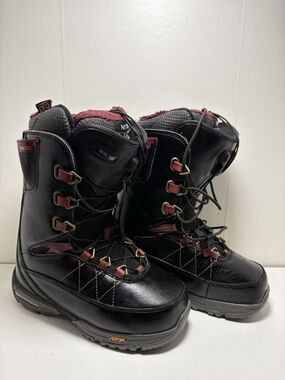 Nitro Faint TLS Women’s Snowboard Boots Size 5.5 Cloud 9 Vibram Black